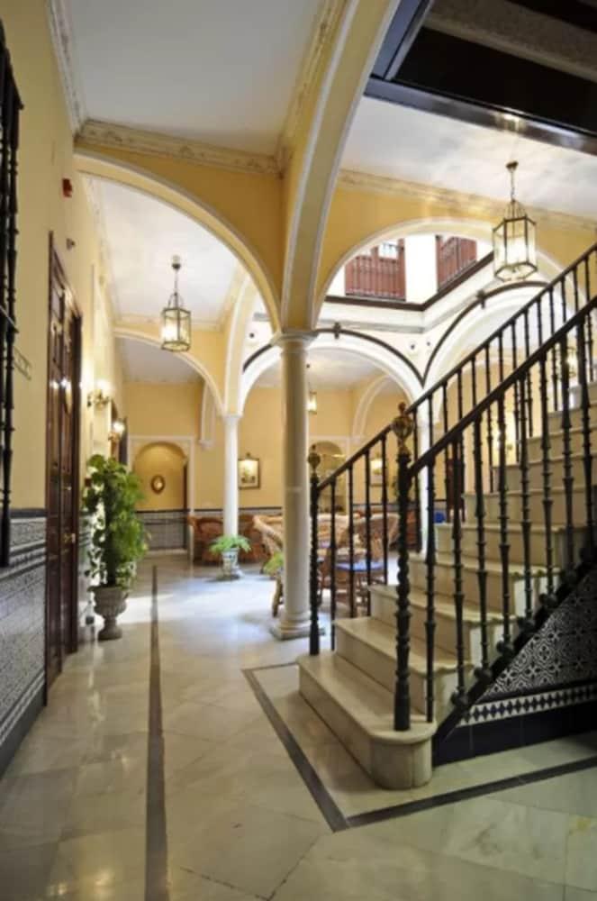 Casa Palacio Don Pedro Sevilla Eksteriør bilde